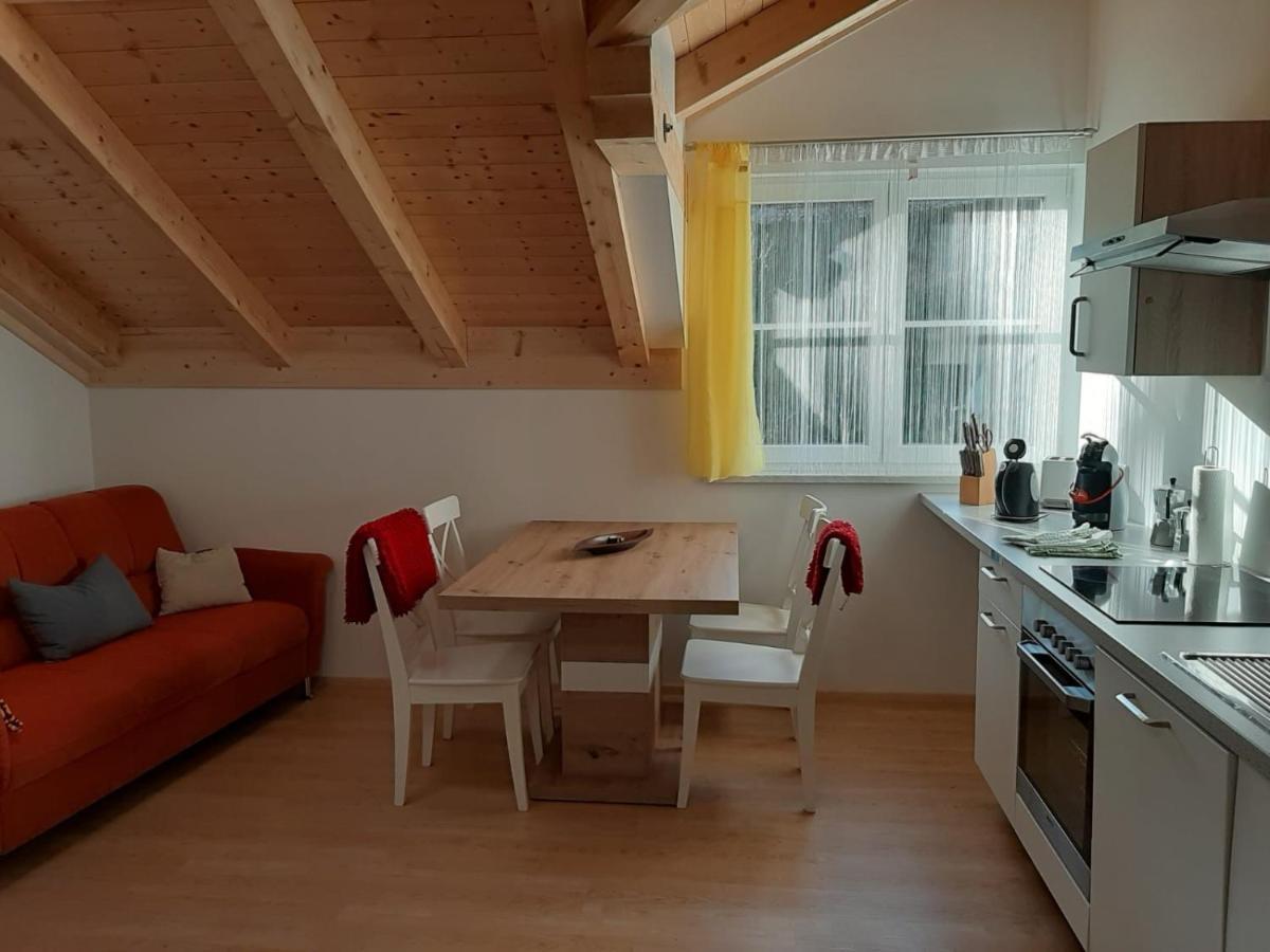Christine Apartment *